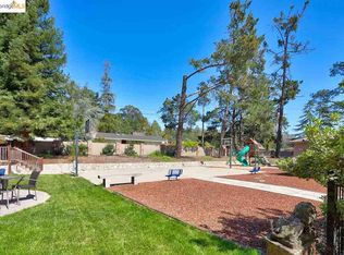 11370 Golf Links Rd #2, Oakland, CA 94605