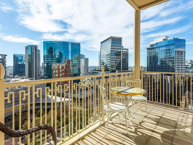 2525 N Pearl St #1105 — Photo 23