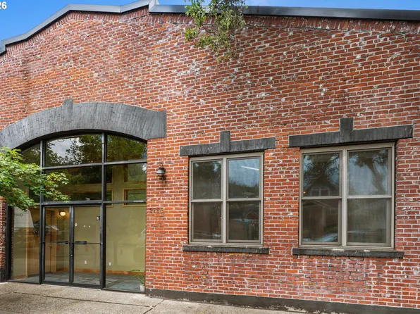 2769 NW Savier St, Portland, OR 97210