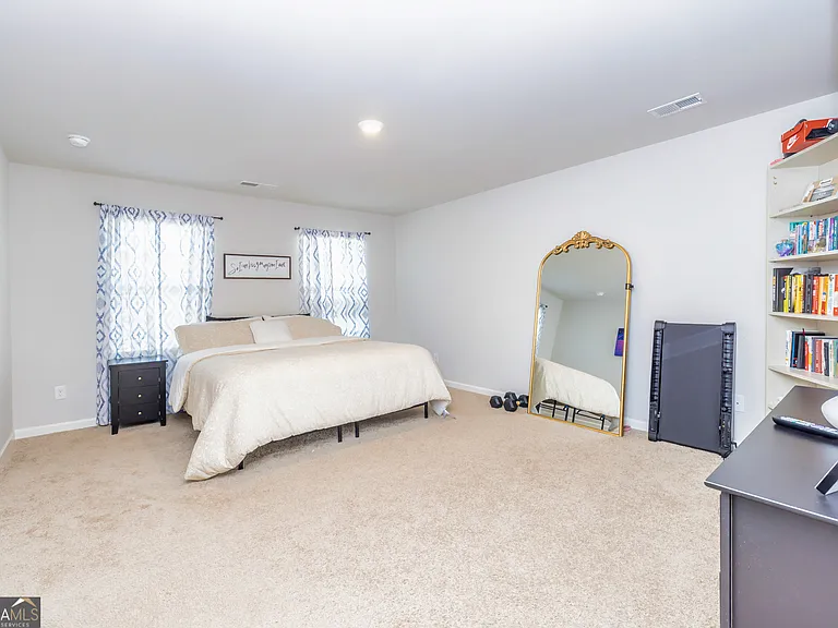 111 Tudor Way — Photo 28