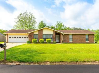 617 Quail Run Dr, Brookhaven, MS 39601