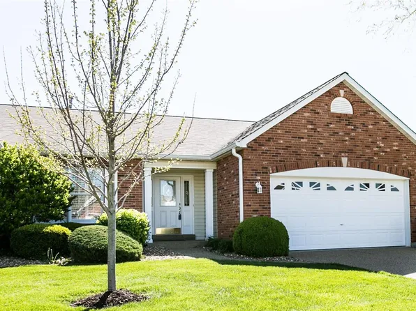 8 Putting Green Dr #725B, O'Fallon, MO 63368