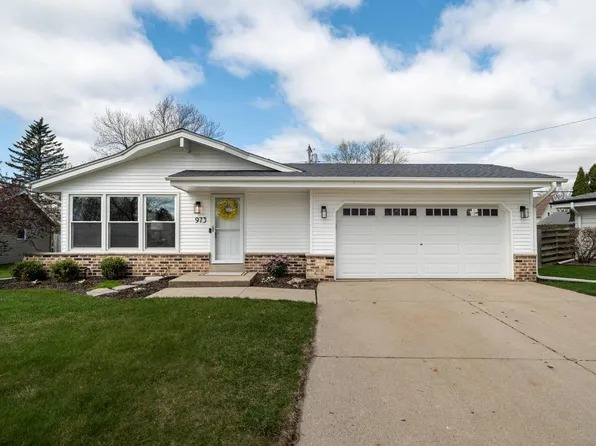 973 13th AVENUE, Grafton, WI 53024