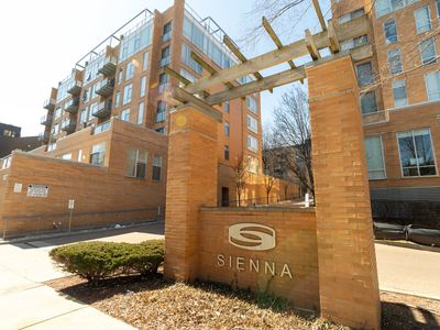 1720 Oak Ave UNIT 203, Evanston, IL, 60202