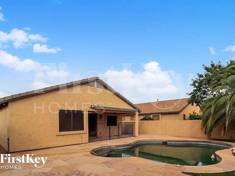 5777 W Golden Ln — Photo 15