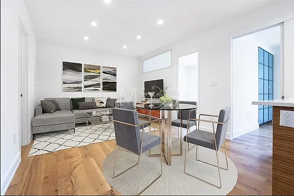 Rented by Brick&Mortar | media 11