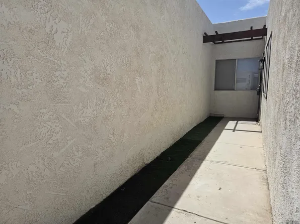 1407 E Pebble Beach Dr, Yuma, AZ 85365
