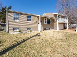 2317 Arkansas Dr, High Ridge, MO 63049