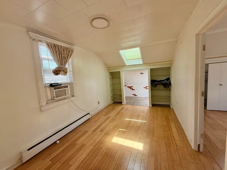 308 Davis Ave #2 — Photo 12