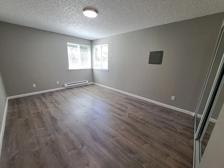 3803 22nd Ave SE #D — Photo 10
