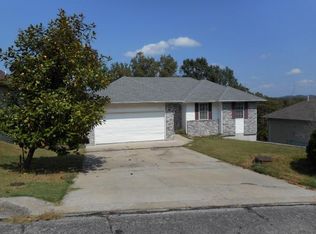 111 Shiloh St, Branson, MO 65616