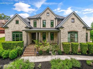 501 Lone Willow Dr, Farragut, TN 37934