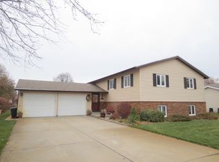 4622 28th St, Columbus, NE 68601