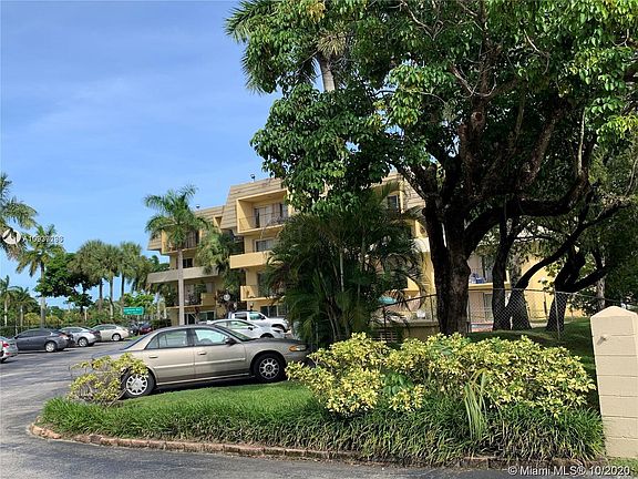 3rd image of 8000 SW 81st Dr APT 106