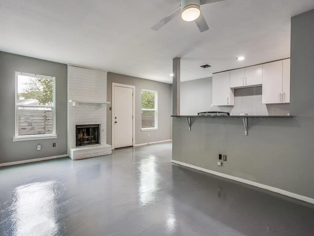 2 bed, 950 sqft, $1,700 — Photo 1