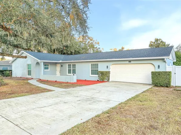 10905 Kewanee Dr, Temple Terrace, FL 33617