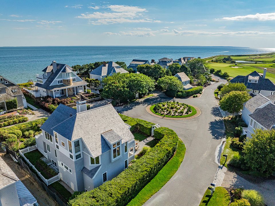 1st image of 122 Shore Drive W