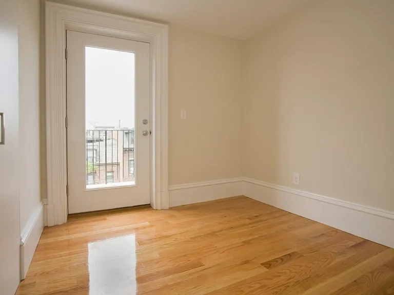 680 Massachusetts Ave #4 — Photo 8