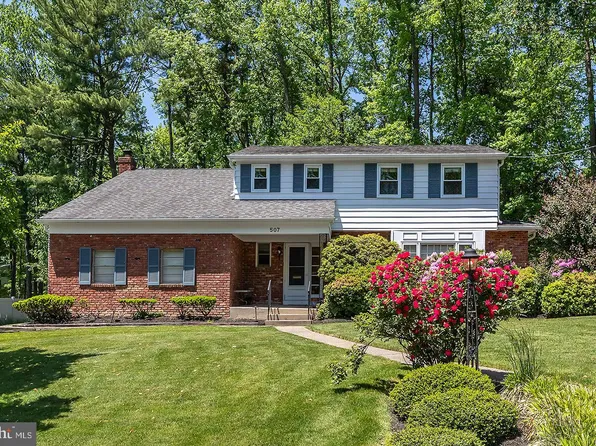507 Fireside Ln, Cherry Hill, NJ 08003