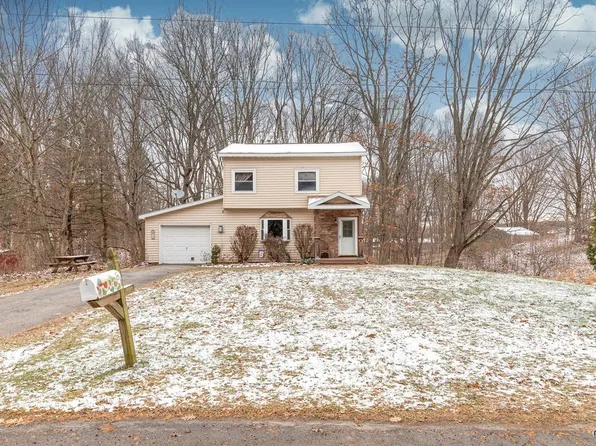 18 Lanning Dr, Fulton, NY 13069