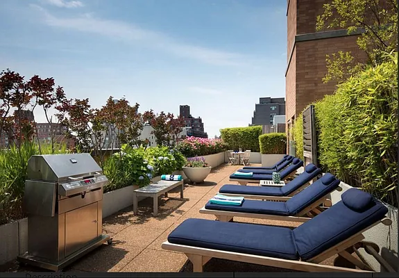 Rented by Bold New York | media 70