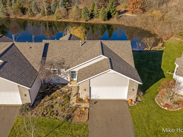 1493 Dexter Dr SW #34, Byron Center, MI 49315
