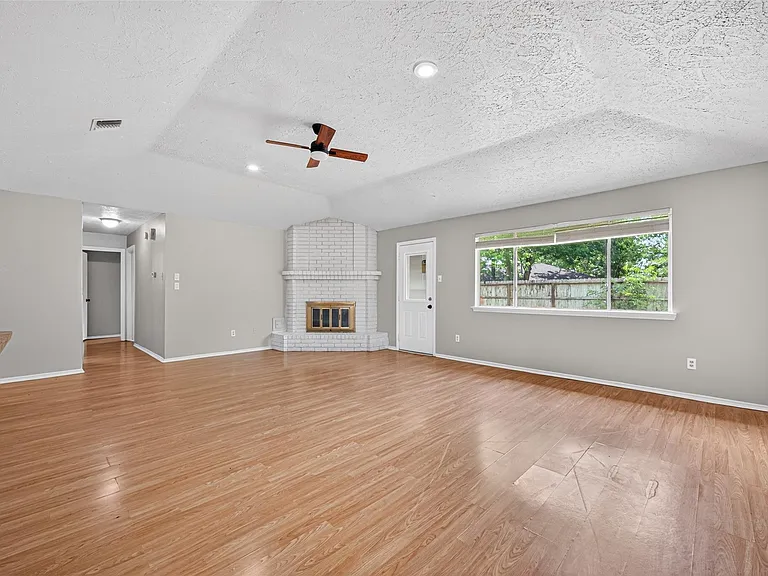 2310 Woodwind Dr — Photo 12