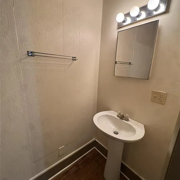 4025 SW 20th Dr — Photo 13