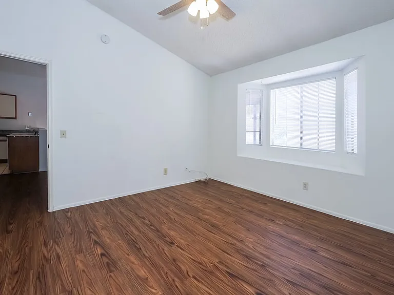 10043 E Bryonwood Ln — Photo 4