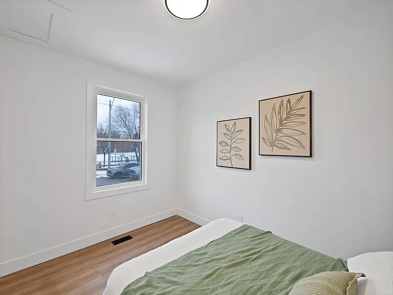 20 Hill St — Photo 7