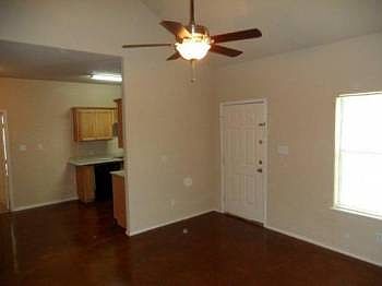 2nd image of 115 Linda Ln