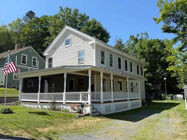 34 Green St, Shelburne Falls, MA 01370