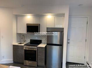 22 Joy St #2, Boston, MA 02114