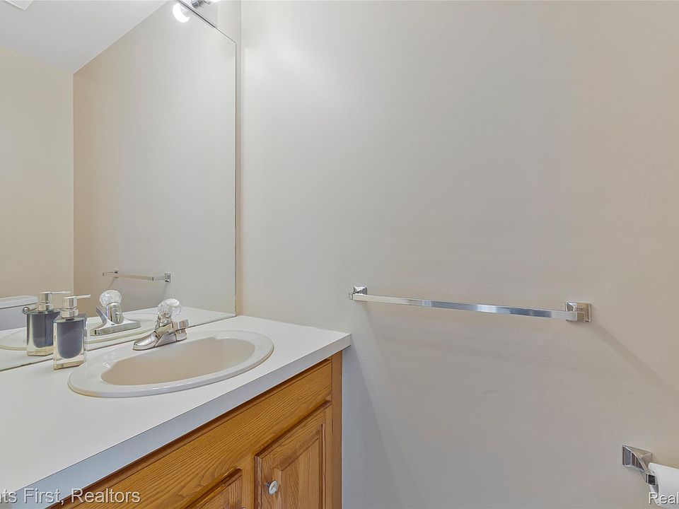 44685 Fair Oaks Dr, photo 10