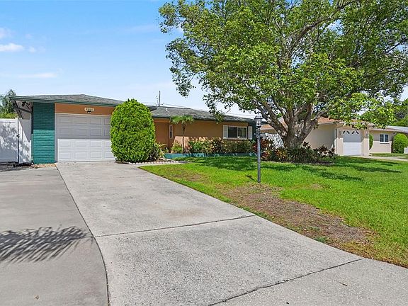 2nd image of 2061 Fair Oak Dr