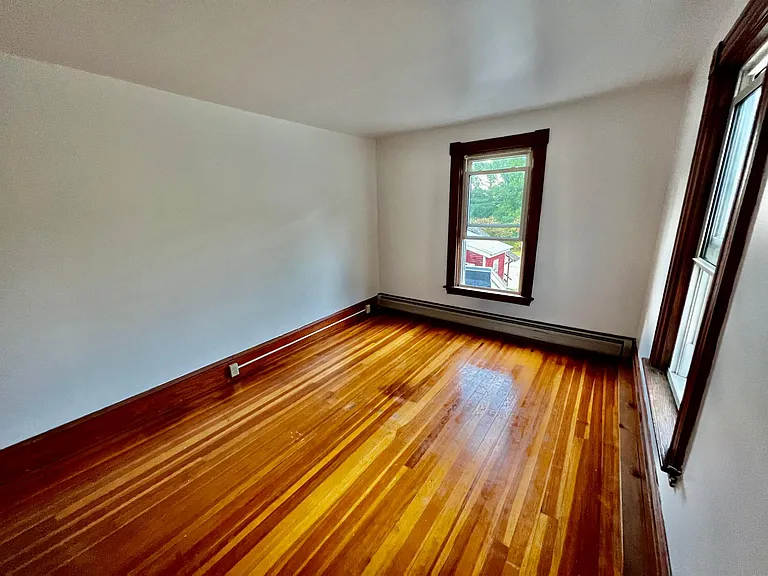45 Holbrook Ave #6 — Photo 23