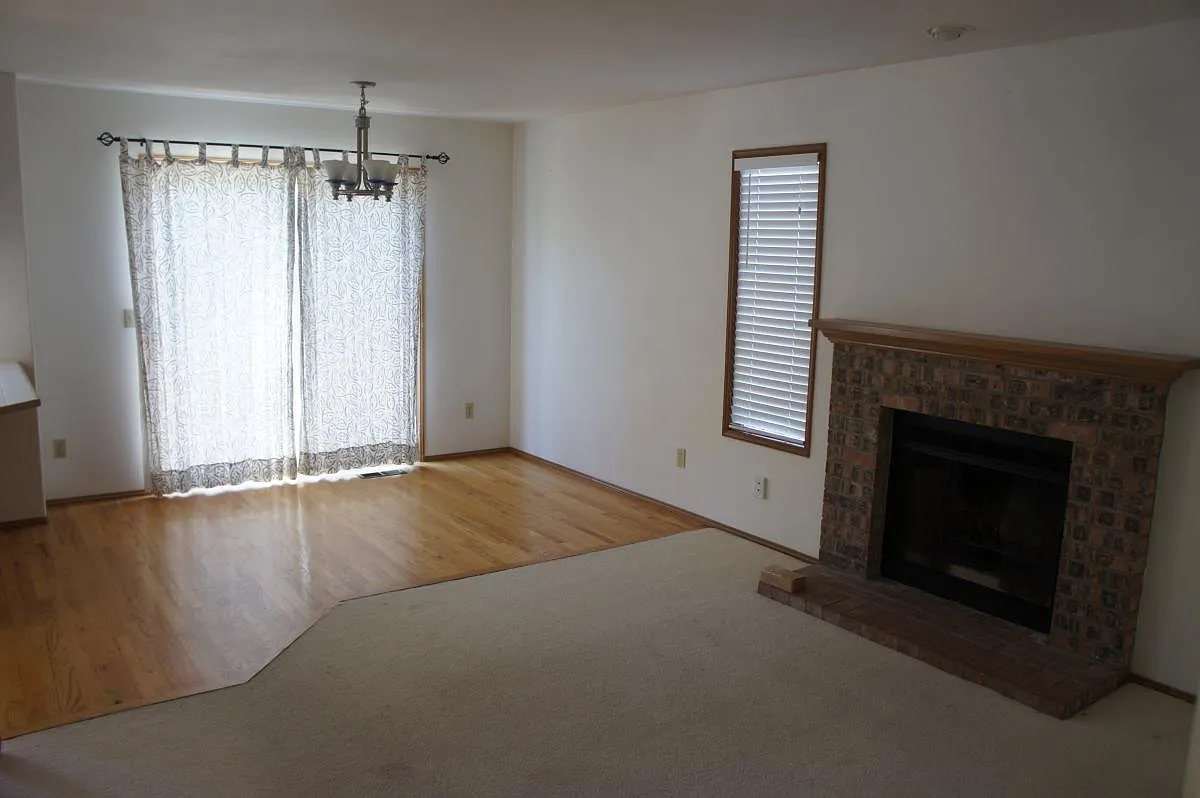 25221 SE 35th Street — Photo 3