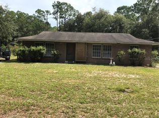 785 Old Lake Harney Rd, Geneva, FL 32732