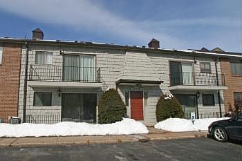 3rd image of 20-2 Great Wood Ct