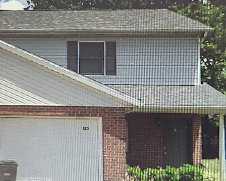 1st image of 125 Heather Rd APT C