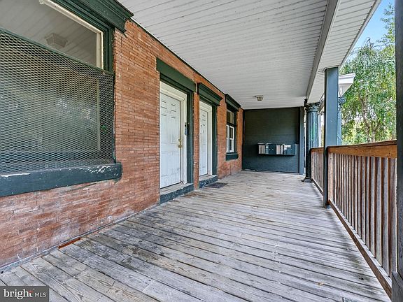 4th image of 2245 N 33rd St