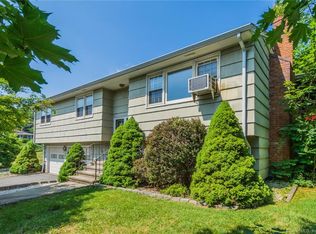 370 Shepard Ave, Hamden, CT 06514