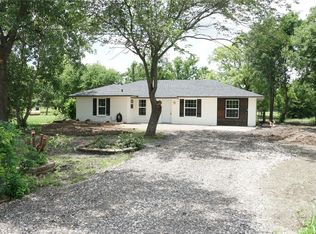 808 Gibson Rd, Waxahachie, TX 75165