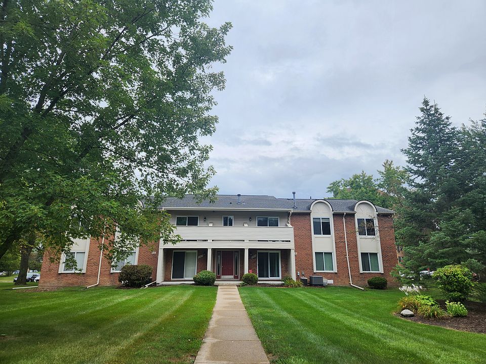 1st image of 2005 E Franklin Dr #64