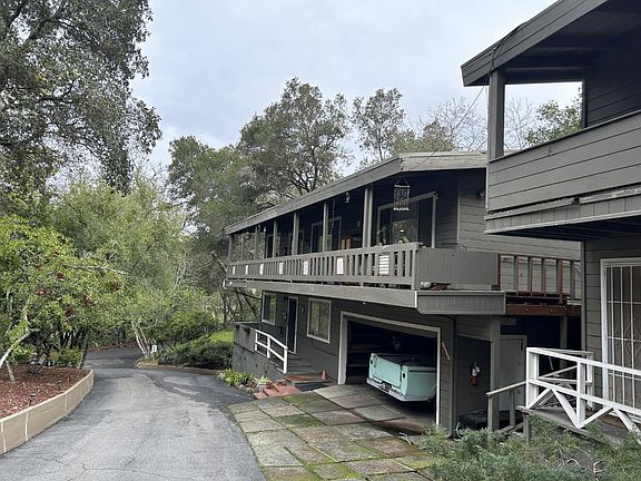 2nd image of Vickery Ave