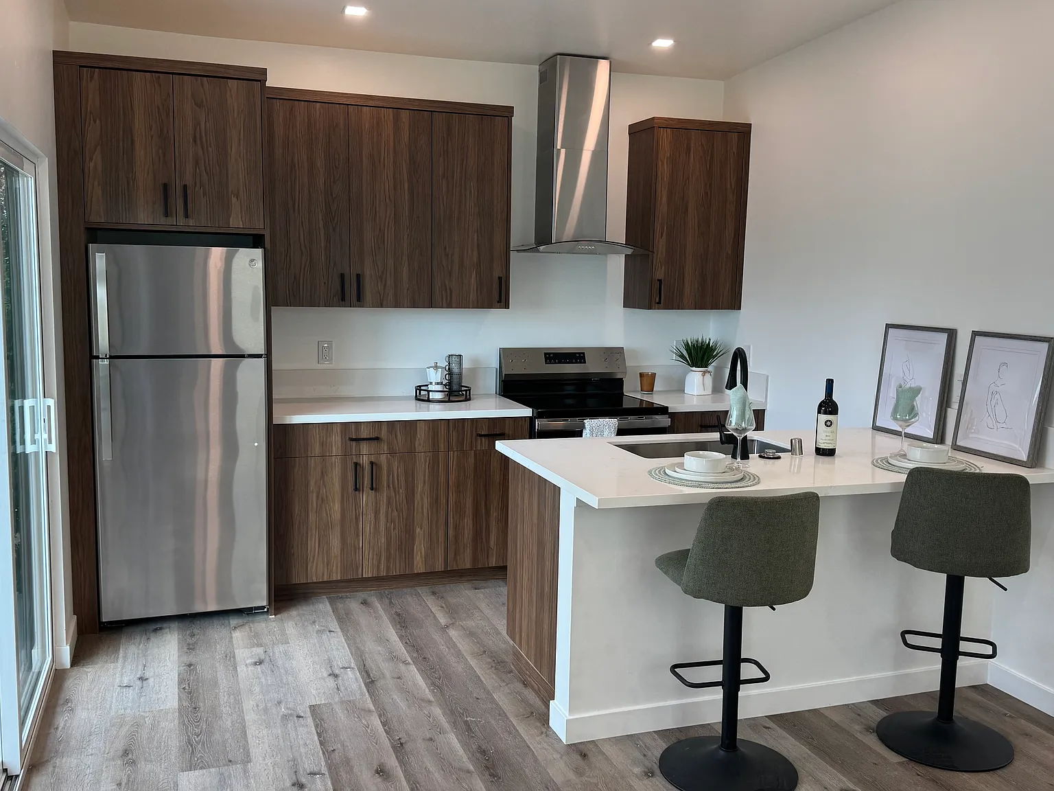 1 bed, $2,695 — Photo 3