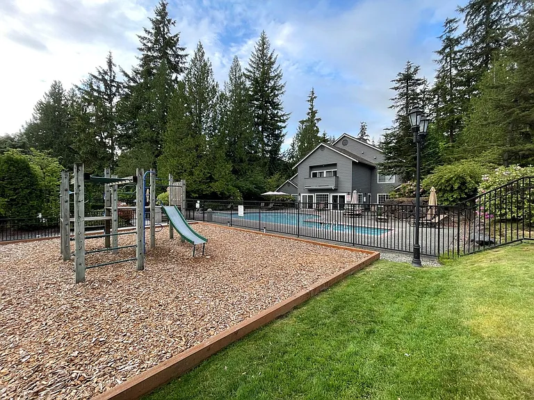 15433 Country Club Dr #A204 — Photo 23