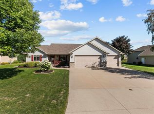 W6164 Shagbark Hickory Ln, MENASHA, WI 54952