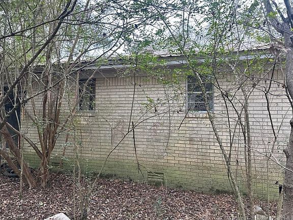 2nd image of 170 Paul Addition Rd