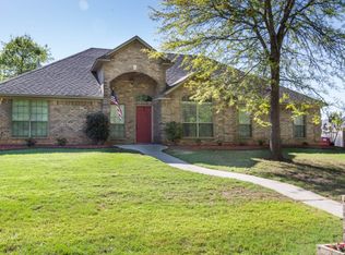 1027 Brown Dr, Wake Village, TX 75501